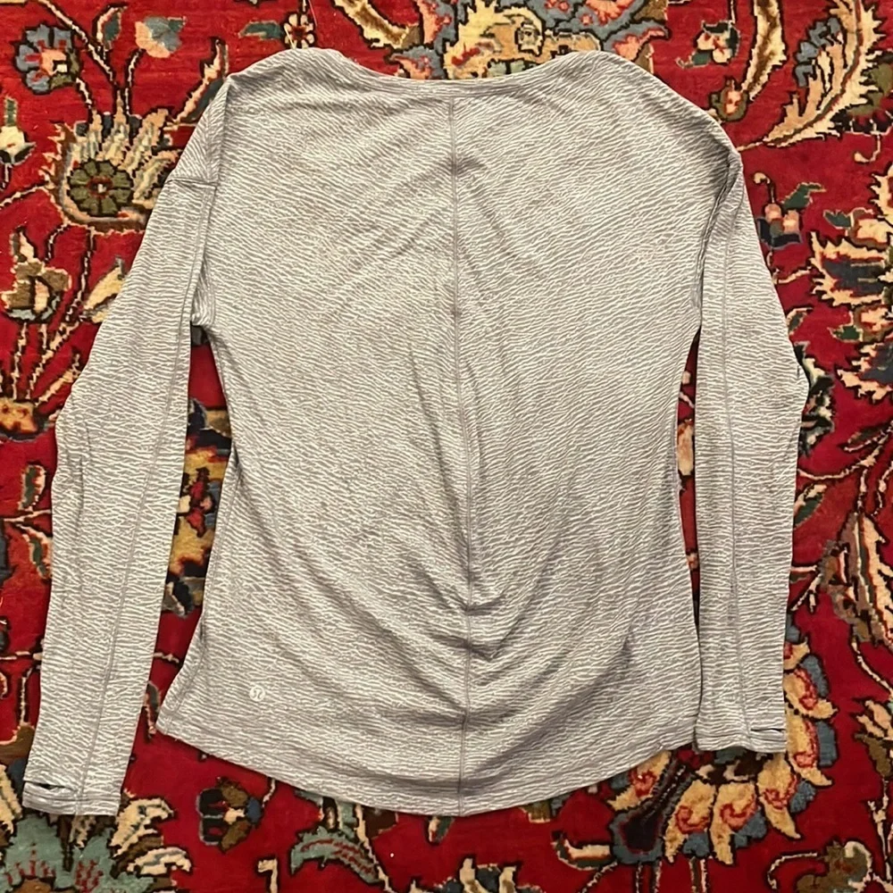 Womens Lululemon shirt.